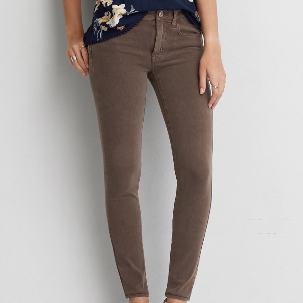American Eagle Taupe Super Stretch Jegging 2